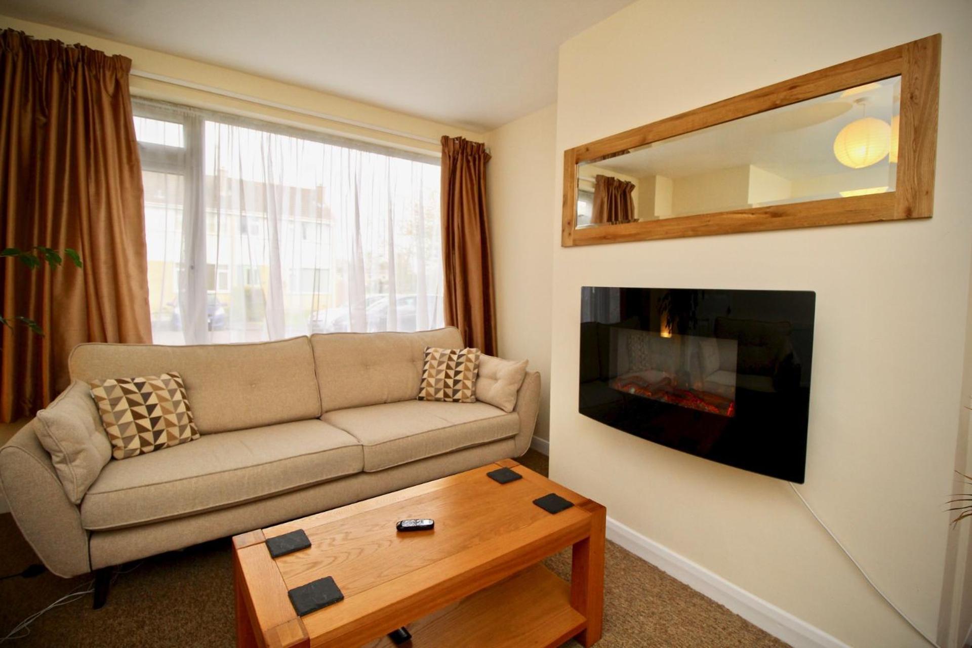 Henry'S Guesthouse Bath Bagian luar foto